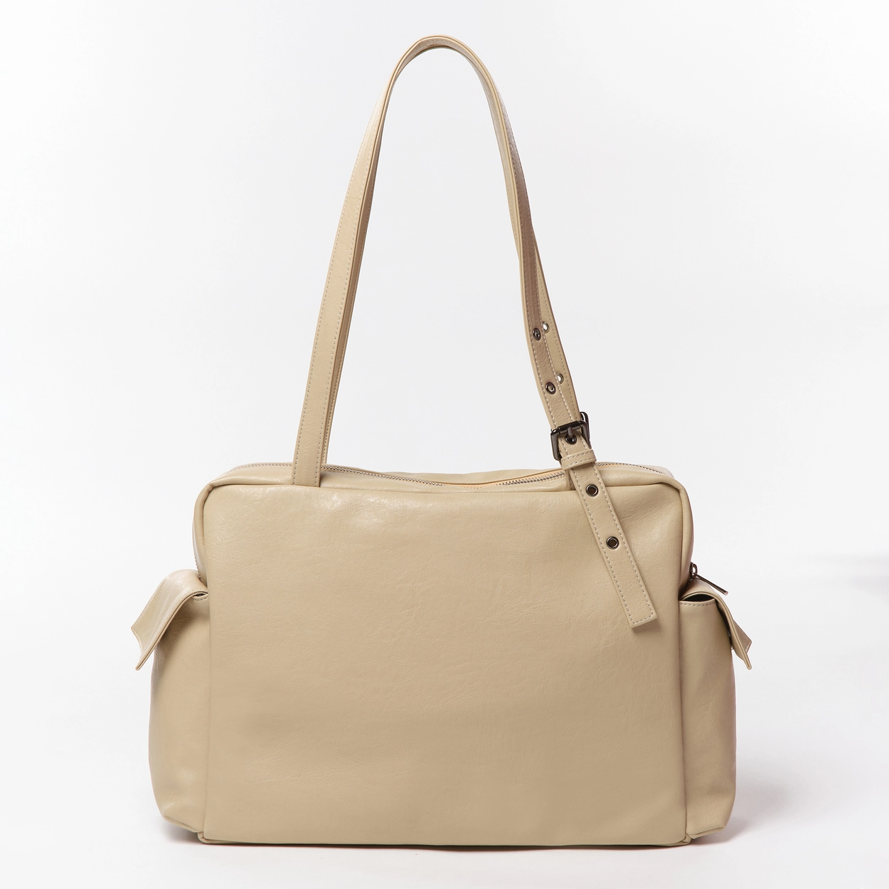 SAMO ONDOH - pocket utility bag L nappa milktea