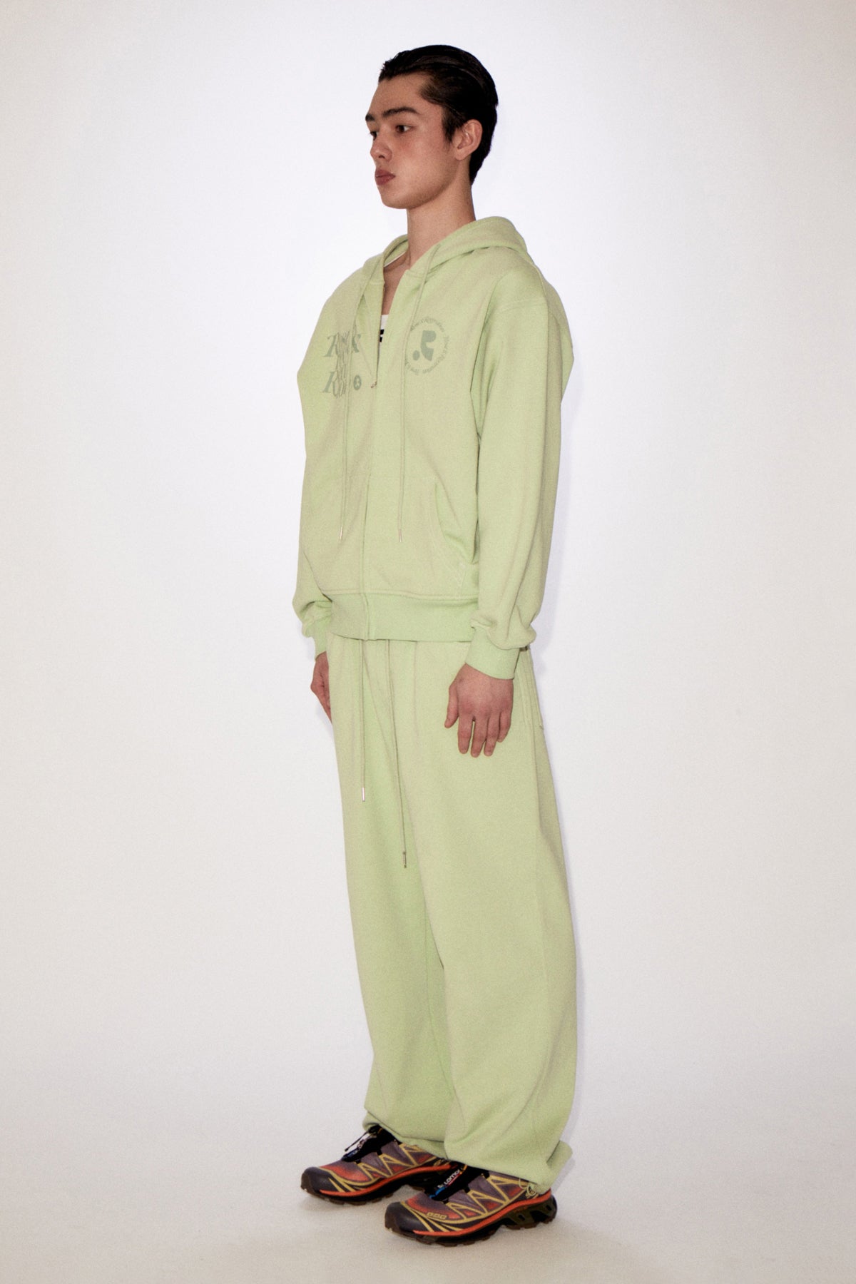 REST & RECREATION -  RR LOGO STITCH ZIP-UP HOODIE - YELLOWISH GREEN