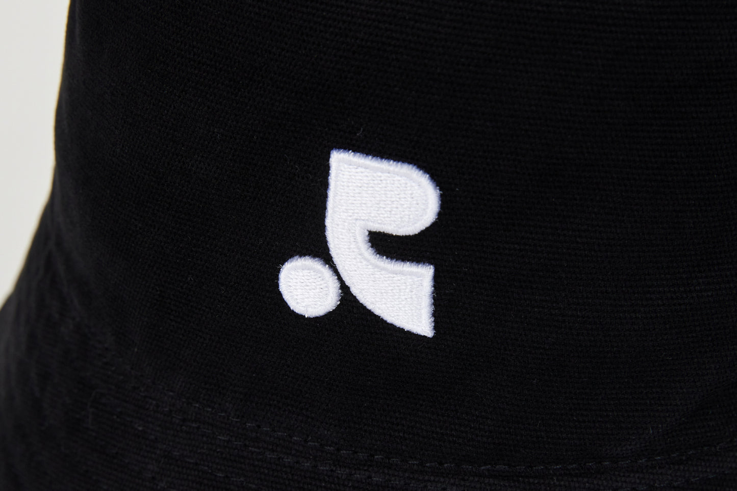 REST & RECREATION -  RR LOGO WASHED BUCKET HAT - BLACK