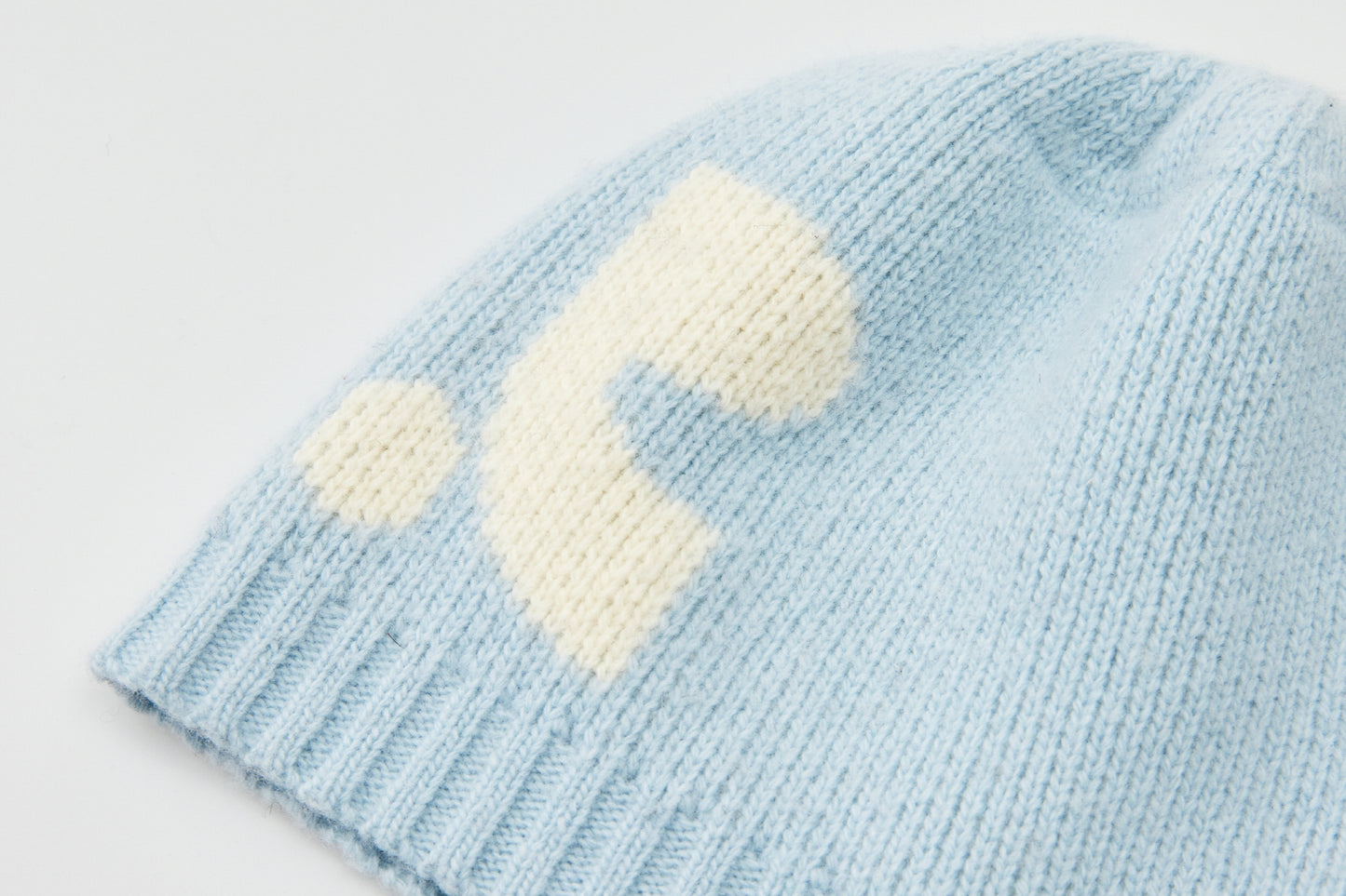 REST & RECREATION -  RR LOGO JACQUARD BEANIE - SKYBLUE