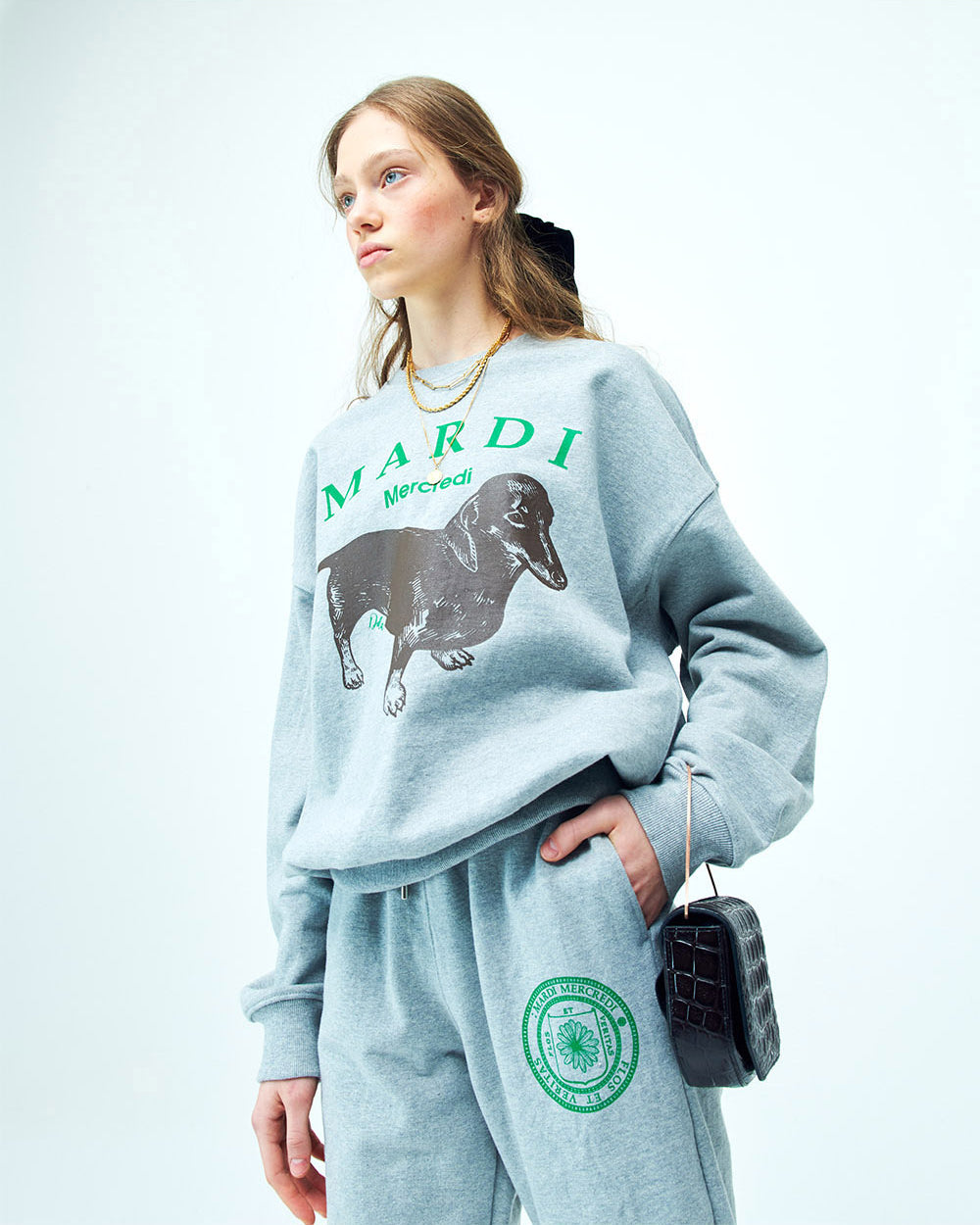 MARDI MERCREDI DDANJI Sweatshirt in Grey: Comfortable, Stylish