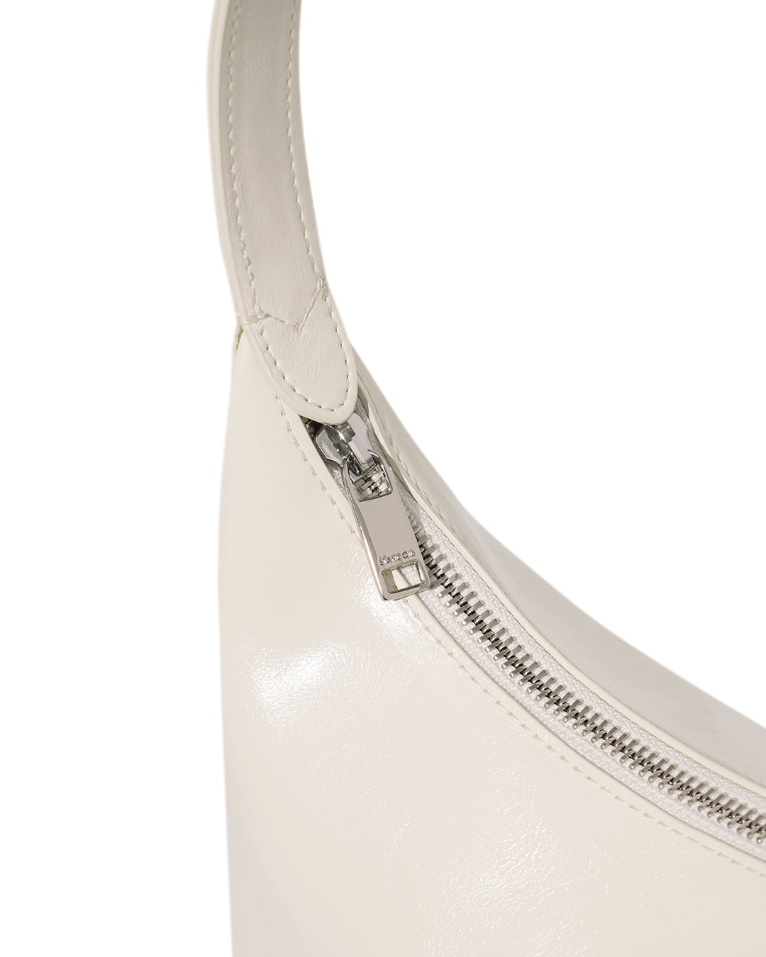 Stand Oil Plump Bag - Cream: Versatile & Stylish Bag for