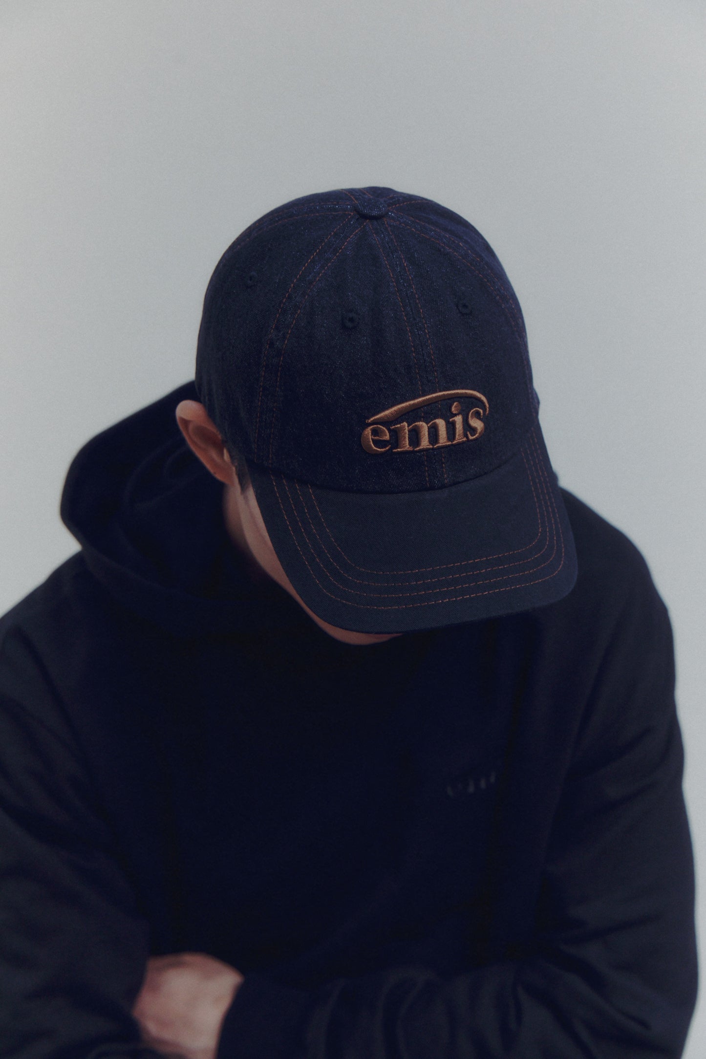 EMIS - WASHED DENIM BALL CAP-GRAY/BLACK