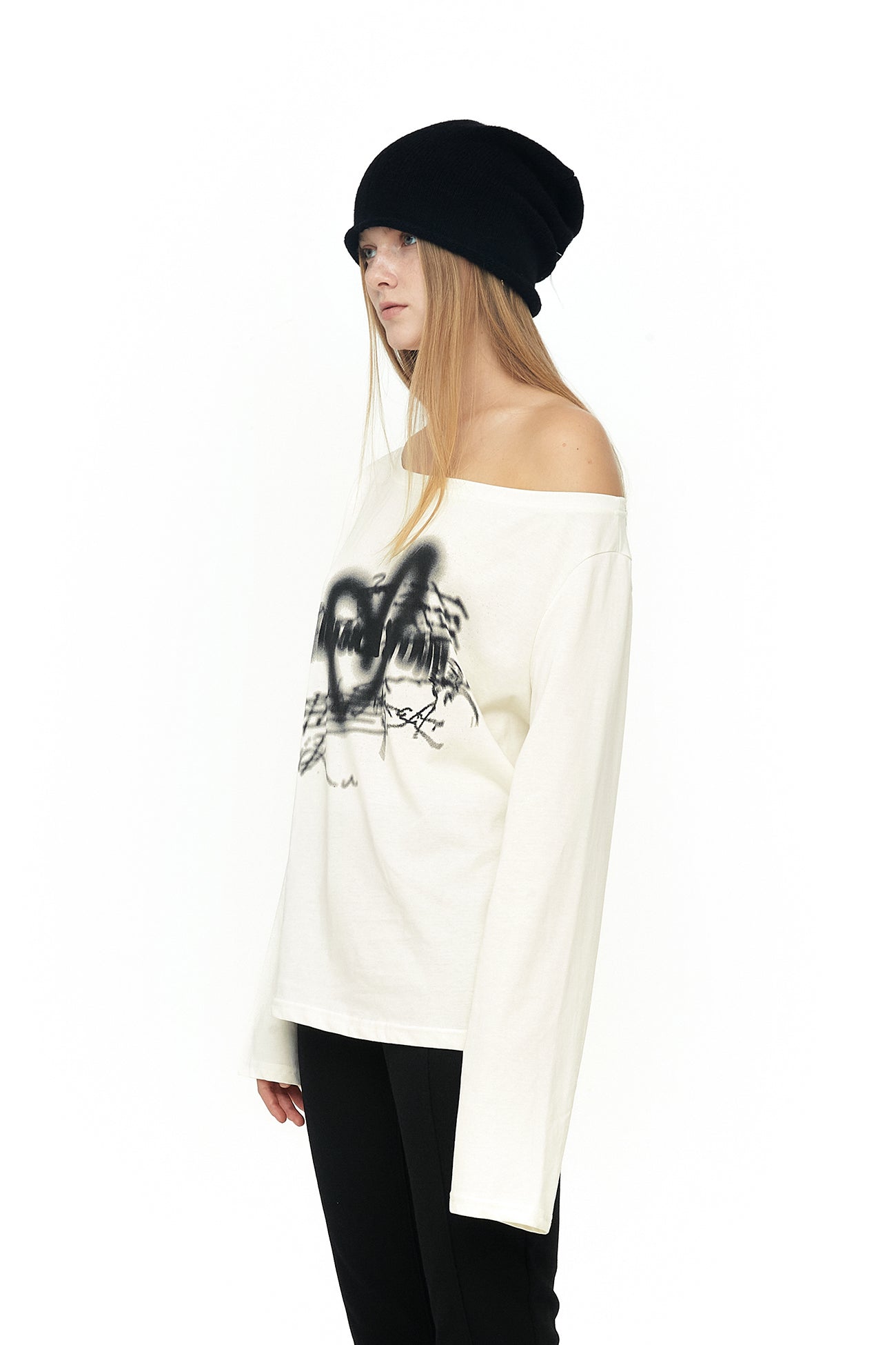 CERRIC -  HEART BOAT NECK TOP / IVORY