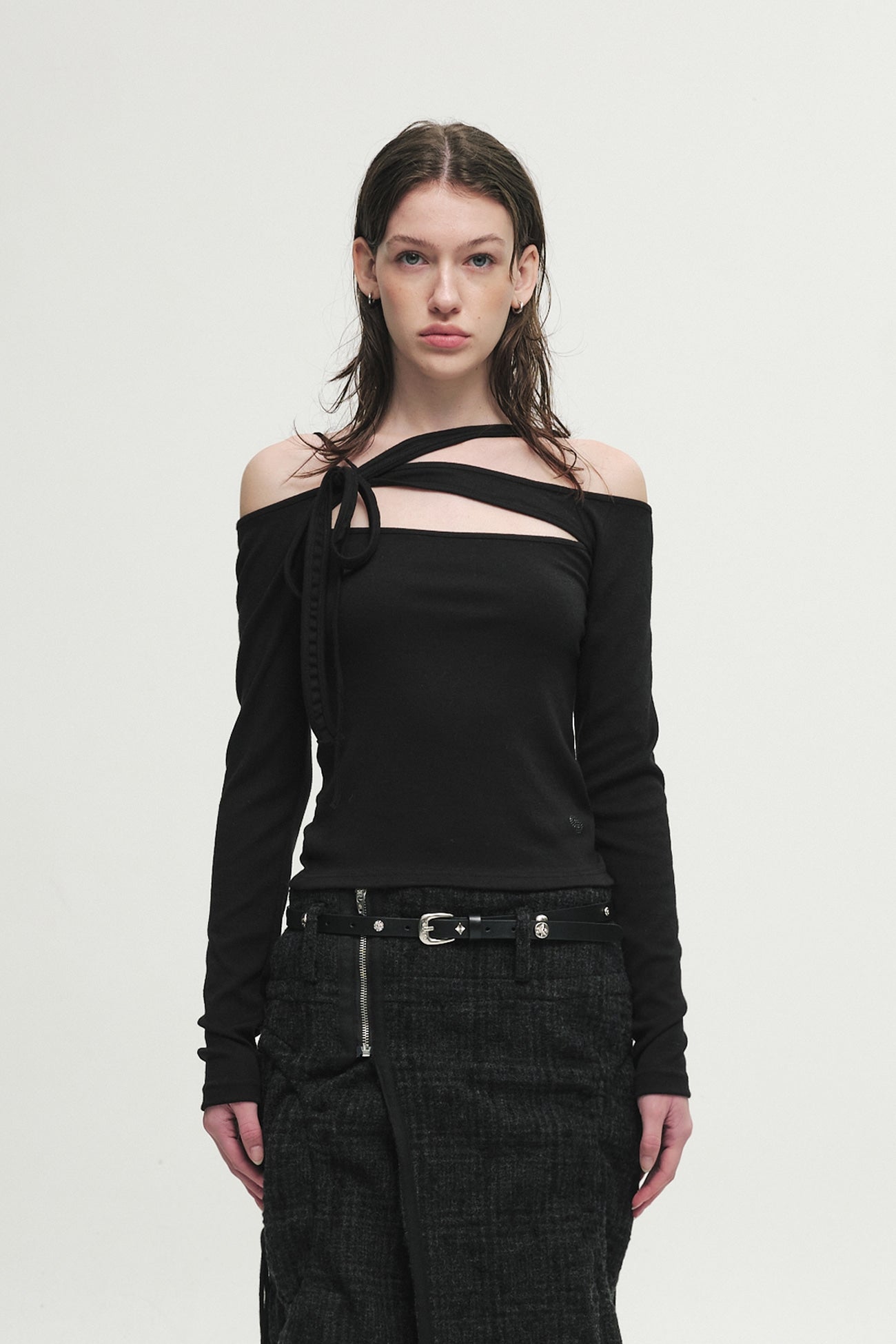 CERRIC -  TANGLE STRAP TOP / BLACK