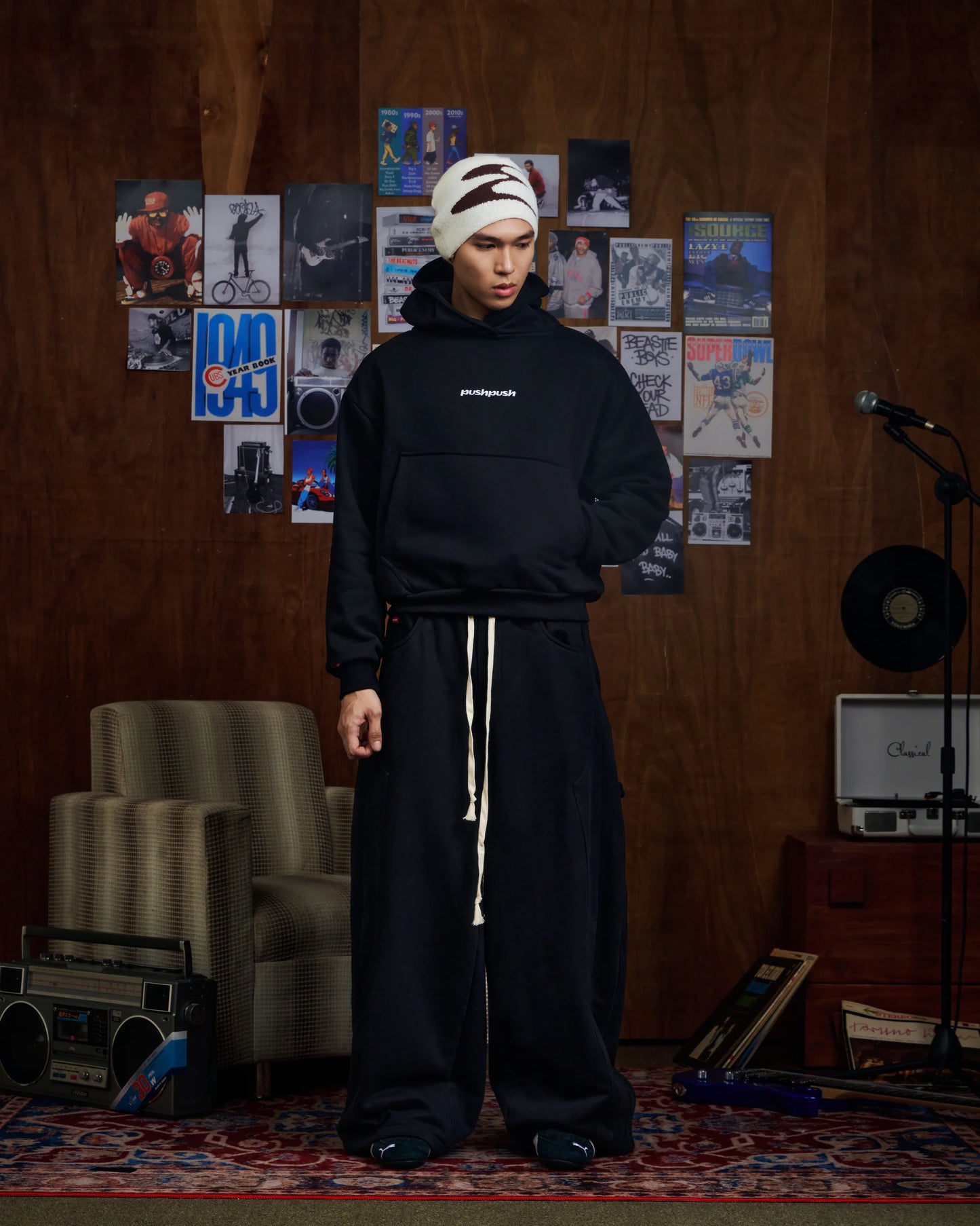 PUSH PUSH - PP CORE HOODIE / Black